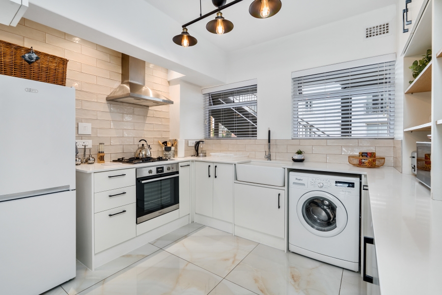 2 Bedroom Property for Sale in Three Anchor Bay Western Cape